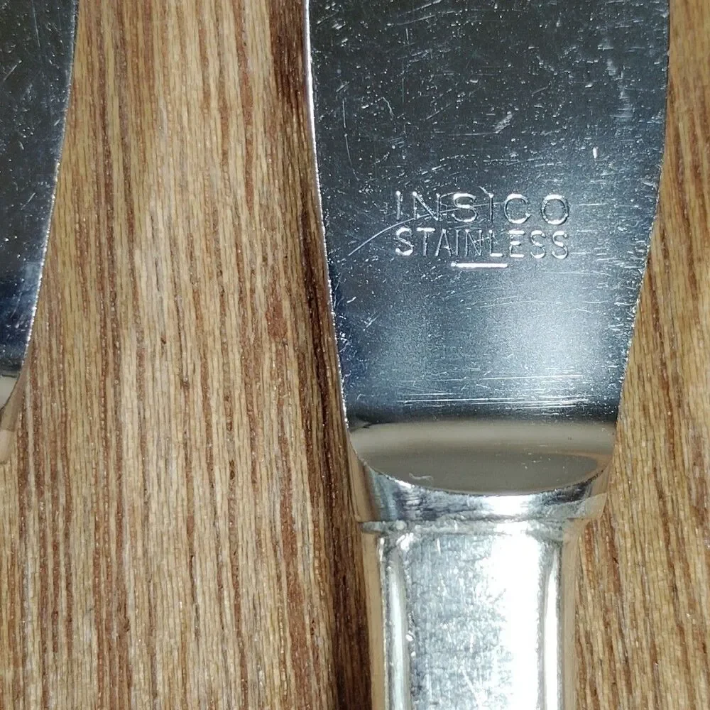 Vintage 1847 Rogers Bros IS Lovelace Silverplate Flatware 4 Dinner Knives Floral